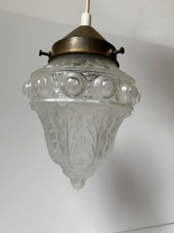 Vintage handgeblazen lampje, koperen armatuur., Antiek en Kunst, Curiosa en Brocante, Ophalen of Verzenden