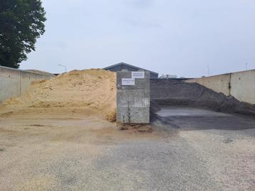 Straat-, breker-, metsel-, vloer-, ophoog- vul, en m3c zand beschikbaar voor biedingen