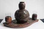Likeurstelletje handgesneden hout met glazen, Antiek en Kunst, Ophalen of Verzenden