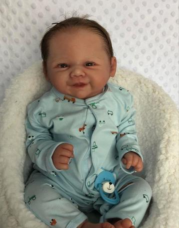 Prachtige reborn baby Vivienne van Sandy Faber beschikbaar voor biedingen