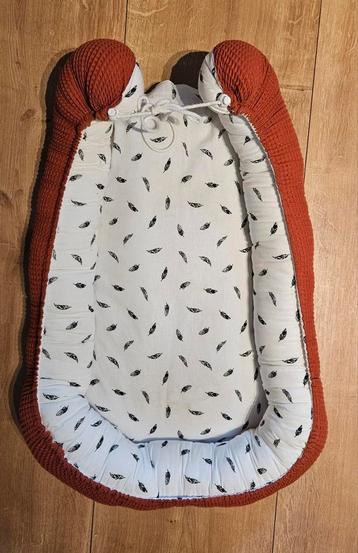 Babynestje beschikbaar voor biedingen