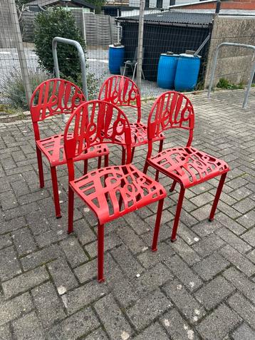 4 Jeremy Harvey - 70's Artifort "Hello There" Stoelen beschikbaar voor biedingen