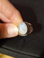 Zilveren ring met maansteen - 19.4mm, Sieraden, Tassen en Uiterlijk, Ringen, 19 tot 20, Ophalen of Verzenden, Zo goed als nieuw