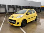 Peugeot 107 1.0 12V 5DR 2010 weinig km gereden, Voorwielaandrijving, Stof, Overige kleuren, 4 stoelen