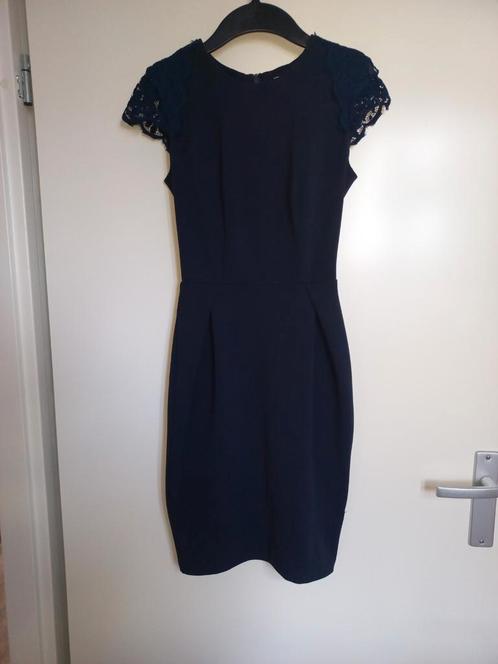 Lipsy London jurk - donkerblauw- maat 34, Kleding | Dames, Jurken, Gedragen, Maat 34 (XS) of kleiner, Blauw, Knielengte, Ophalen of Verzenden