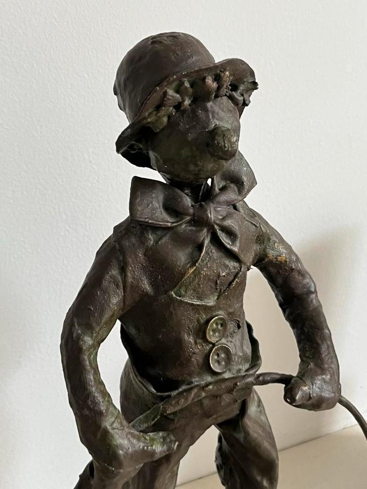 Bronzen Beeld Jongen met Hoepel - Kunstobject Decoratie, Antiek en Kunst, Kunst | Beelden en Houtsnijwerken, Ophalen of Verzenden