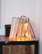 Hang en tafel lamp  - Dutch Design, Huis en Inrichting, Lampen | Hanglampen, Hout, Nieuw, Ophalen of Verzenden, Minder dan 50 cm