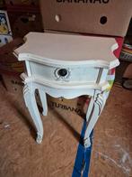 Brocante bijzettafel, nachtkastje., Ophalen