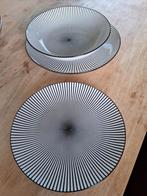Zwart wit servies van Quid, Gebruikt, Keramiek, Ophalen of Verzenden, Effen