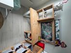 Mooi houten bureau met krijtbord, Kinderen en Baby's, Kinderkamer | Tafels en Stoelen, Ophalen of Verzenden, Zo goed als nieuw