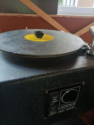 Cadence okki nokki beschikbaar voor biedingen