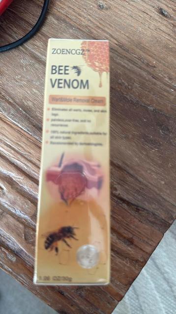 Bee Venom creme beschikbaar voor biedingen
