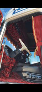 Rood pluche interieur gezocht next gen R, Ophalen of Verzenden, Gebruikt, Scania, Interieur en Bekleding