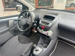 Toyota Aygo 1.0-12V 5Deurs Automaat NAP, Origineel Nederlands, Te koop, Zilver of Grijs, Benzine