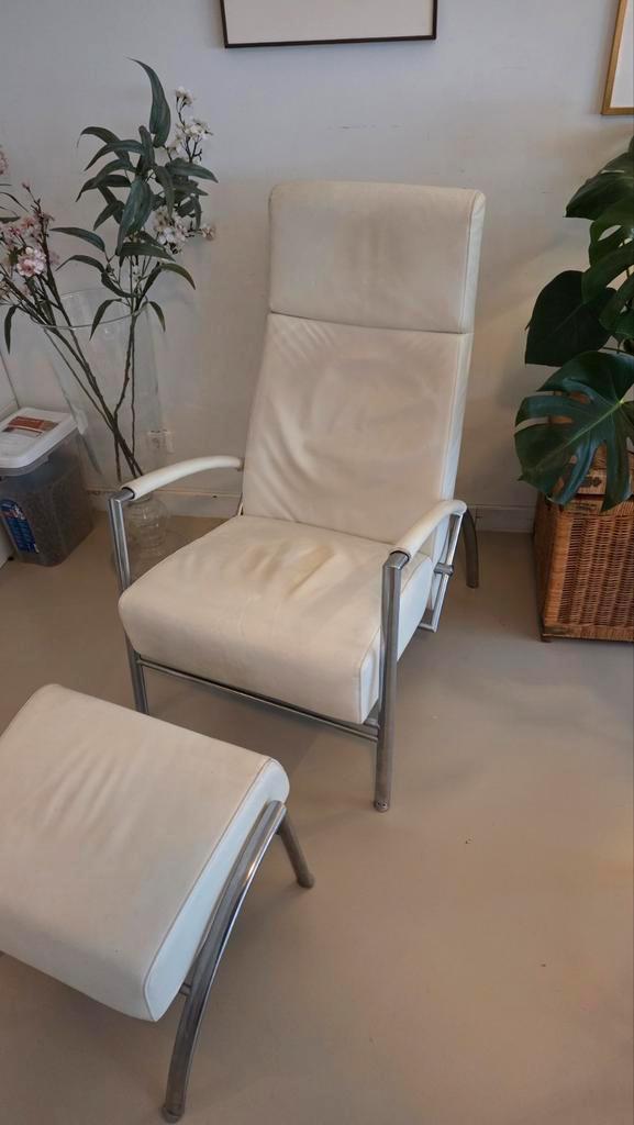 Harvink Design Stoel met Hocker, Huis en Inrichting, Fauteuils, Gebruikt, Leer, Metaal, 50 tot 75 cm, 75 tot 100 cm, Ophalen