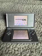 Nintendo DS Lite, Spelcomputers en Games, Spelcomputers | Nintendo DS, Ophalen of Verzenden, Zo goed als nieuw, Zwart, DS Lite