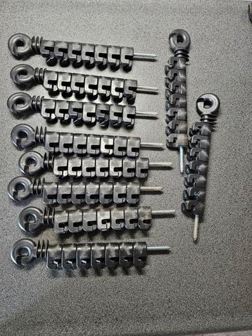 10x Tussen isolator met 8 isolatoren  beschikbaar voor biedingen