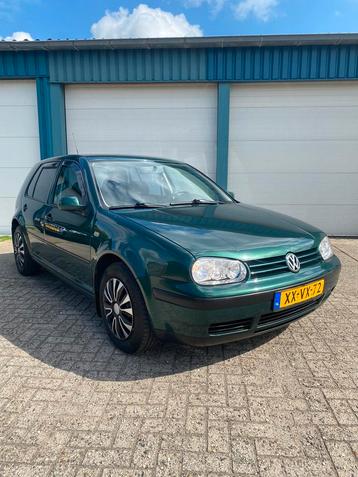 **Golf 4 1.6 SR 16V goed en netjes **	 beschikbaar voor biedingen