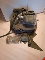 Leger Uitrusting uit 1993., Verzamelen, Militaria | Algemeen, Ophalen, Overige soorten, Nederland, Kleding of Schoenen
