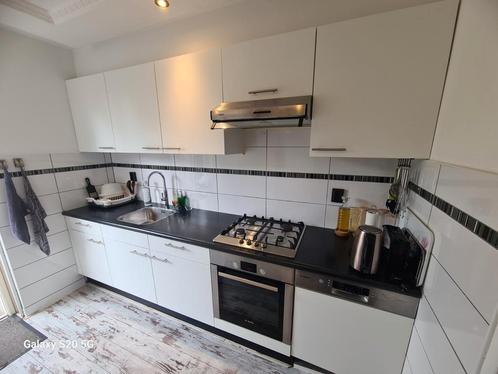 Bruynzeel compleet keuken Bosch apparaten., Huis en Inrichting, Keuken | Complete keukens, Zo goed als nieuw, Ophalen of Verzenden