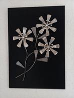zwart schilderij met ijzeren bloemen, Ophalen, Zo goed als nieuw, Schilderij, Minder dan 50 cm