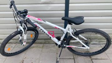 Rockrider mountainbike B twin  340, maat S, 26 inch beschikbaar voor biedingen