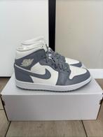 Nike Air Jordan 1 Mid Stealth Maat 36.5, Nieuw, Ophalen of Verzenden, Sneakers of Gympen