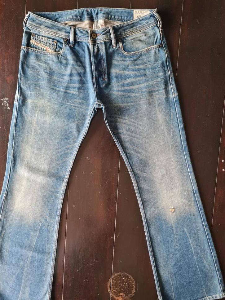 ZGAN CLASSIC DIESEL ZATHAN REGULAR BOOTCUT DESTROY 33/32!!!, Kleding | Heren, Spijkerbroeken en Jeans, Zo goed als nieuw, W33 - W34 (confectie 48/50)