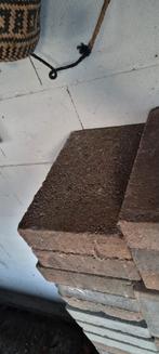 Gratis Terrastegels 20x30 - ca. 180 stuks, Ophalen, Gebruikt, 5 tot 10 m², Beton