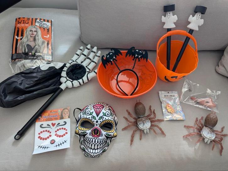 Halloween spullen versiering, Hobby en Vrije tijd, Feestartikelen, Zo goed als nieuw, Halloween of Griezel, Ophalen of Verzenden