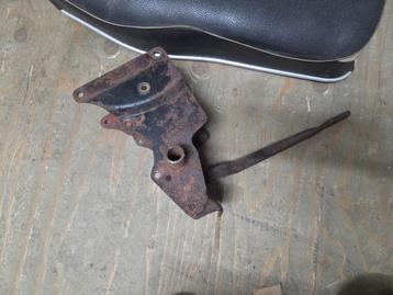 Magneet  spatbord,  zadel en middensteun beschikbaar voor biedingen