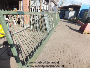 Schuifpoort 150cm H. 10m lang, 8 meter opening (a1)44 beschikbaar voor biedingen