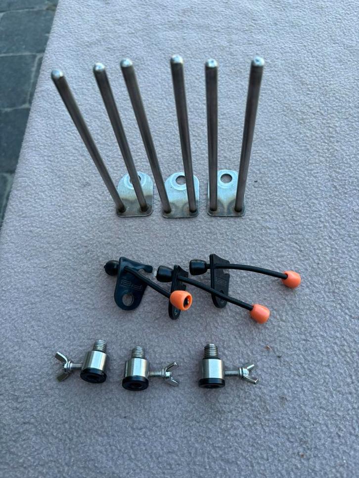 3 x pb bungee coord,3 x quick release, 3 x snag ears, Watersport en Boten, Hengelsport | Karpervissen, Gebruikt, Overige typen