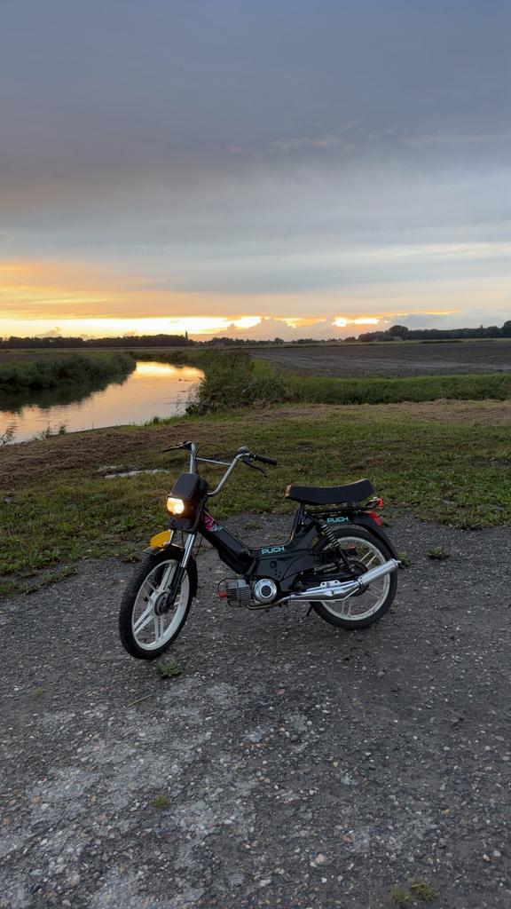 Puch z two kickstart blok 50cc, Fietsen en Brommers, Brommers | Puch, Zo goed als nieuw, Overige modellen, Maximaal 45 km/u, Ophalen