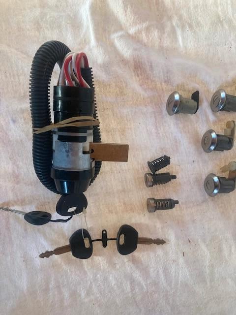NOS sloten set Citroen CX, Auto-onderdelen, Overige Auto-onderdelen, Ophalen of Verzenden, Nieuw, Citroën