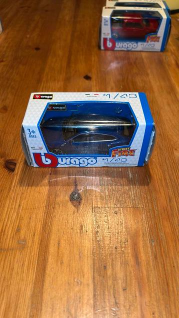 Burago Lamborghini Urus 1:43 beschikbaar voor biedingen