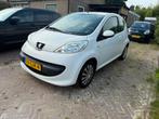 Peugeot 107 1.0 12V 3DR 2008 Wit, Auto's, Voorwielaandrijving, 4 stoelen, Origineel Nederlands, Bedrijf