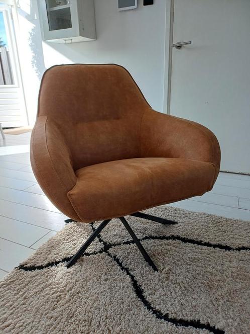 Draaifauteuil, Huis en Inrichting, Fauteuils, Zo goed als nieuw, Leer, 50 tot 75 cm, 75 tot 100 cm, Ophalen