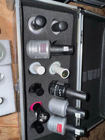 Gellak Set met 2 Dozen ongeveer 60 stuks beschikbaar voor biedingen
