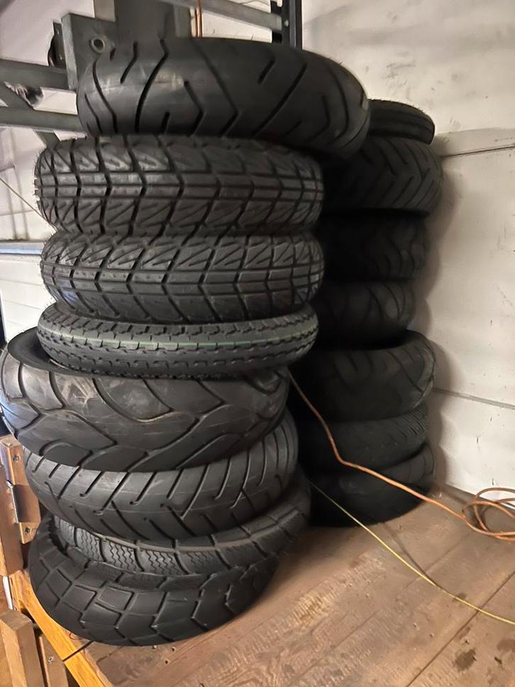 Partij scooterbanden brommer banden, Fietsen en Brommers, Brommeronderdelen | Scooters, Zo goed als nieuw, Overige merken, Overige typen