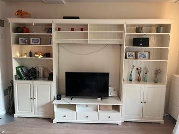 Ikea liatorp tv kast beschikbaar voor biedingen