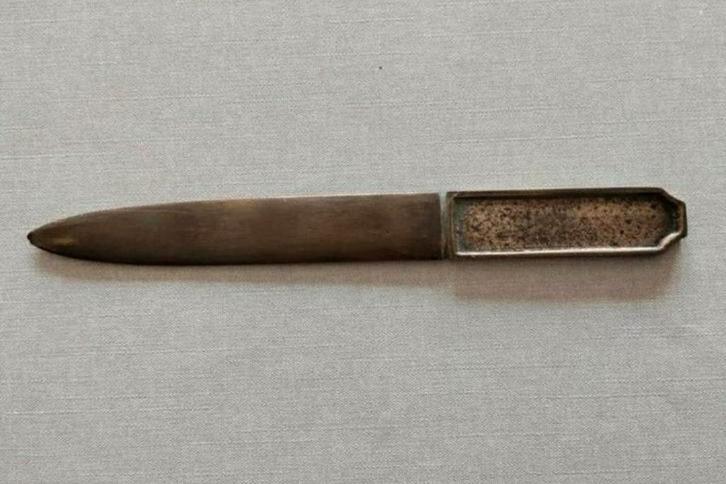 Brievenopener,post,dolk,messing,mes,geel,lengte 20 cm, Antiek en Kunst, Curiosa en Brocante, Ophalen of Verzenden