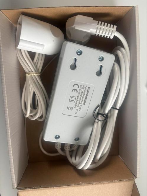 Pompschakelaar vloerverwarming Uniwarm comfortiser (nieuw!), Doe-het-zelf en Verbouw, Verwarming en Radiatoren, Nieuw, Ophalen of Verzenden