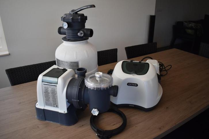 Intex filterpomp & zoutwatersysteem, Tuin en Terras, Zwembad-toebehoren, Gebruikt, Zwembadpomp, Ophalen of Verzenden