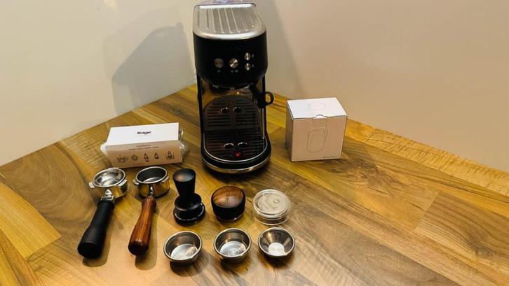 Sage the bambino, Witgoed en Apparatuur, Koffiezetapparaten, Zo goed als nieuw, Koffiebonen, Espresso apparaat, 1 kopje, Afneembaar waterreservoir