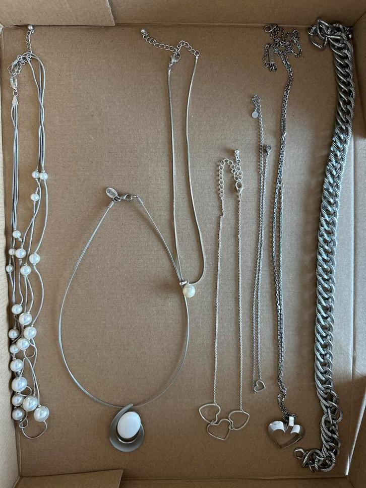 Kettingen Pakket - 8 Stuks, Sieraden, Tassen en Uiterlijk, Kettingen, Zo goed als nieuw, Overige materialen, Zilver, Met hanger