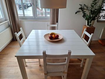 Goossens houten eettafel, vierkant 125x125