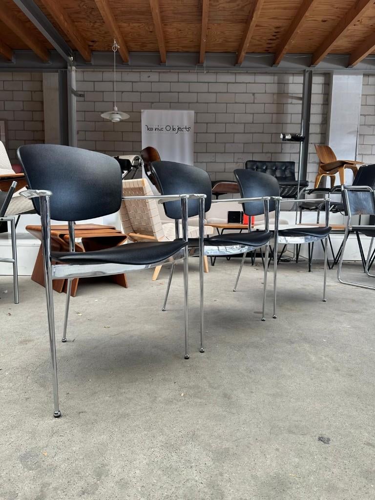 Andreu World 'Andrea' stoel van Josep Llusca, Huis en Inrichting, Stoelen, Ophalen, Gebruikt, Zwart, Vintage