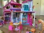 Barbiehuis met toebehoren, Kinderen en Baby's, Speelgoed | Poppenhuizen, Ophalen, Gebruikt, Poppenhuis