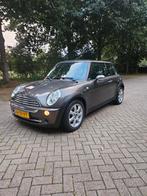 Mini 1.6 16V ONE 2007 Grijs Parklane., Auto's, Voorwielaandrijving, 15 km/l, 4 cilinders, 4 stoelen